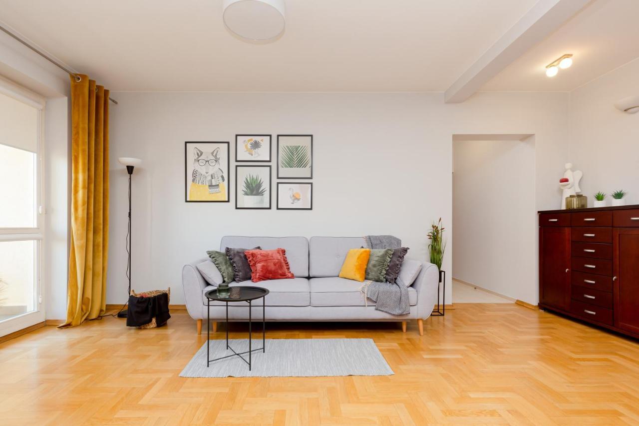 Mokotow Apartment Bluszczanska By Noclegi Renters Warszawa Eksteriør billede