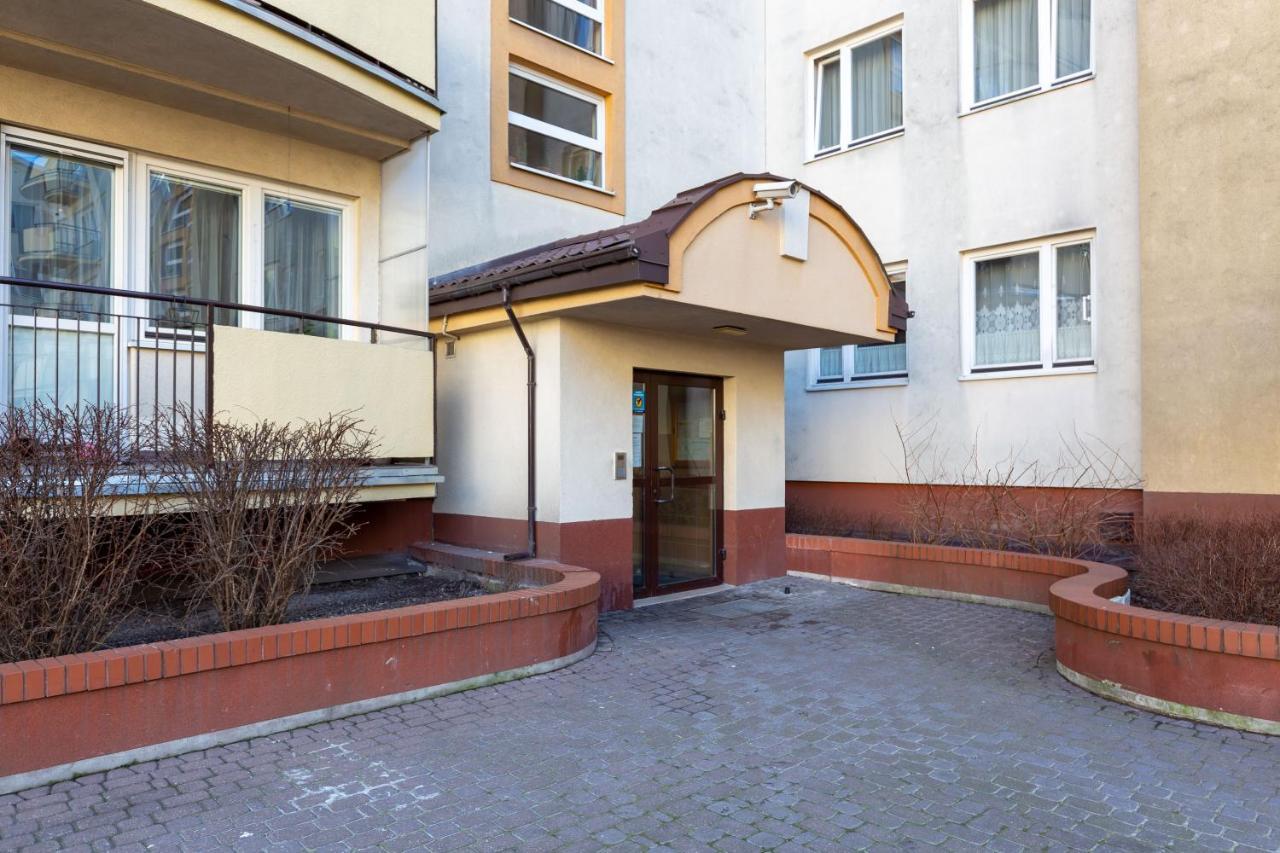 Mokotow Apartment Bluszczanska By Noclegi Renters Warszawa Eksteriør billede