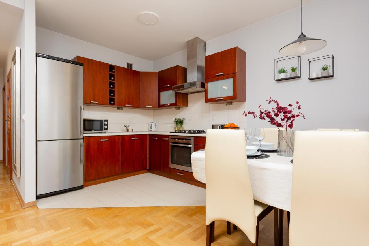 Mokotow Apartment Bluszczanska By Noclegi Renters Warszawa Eksteriør billede